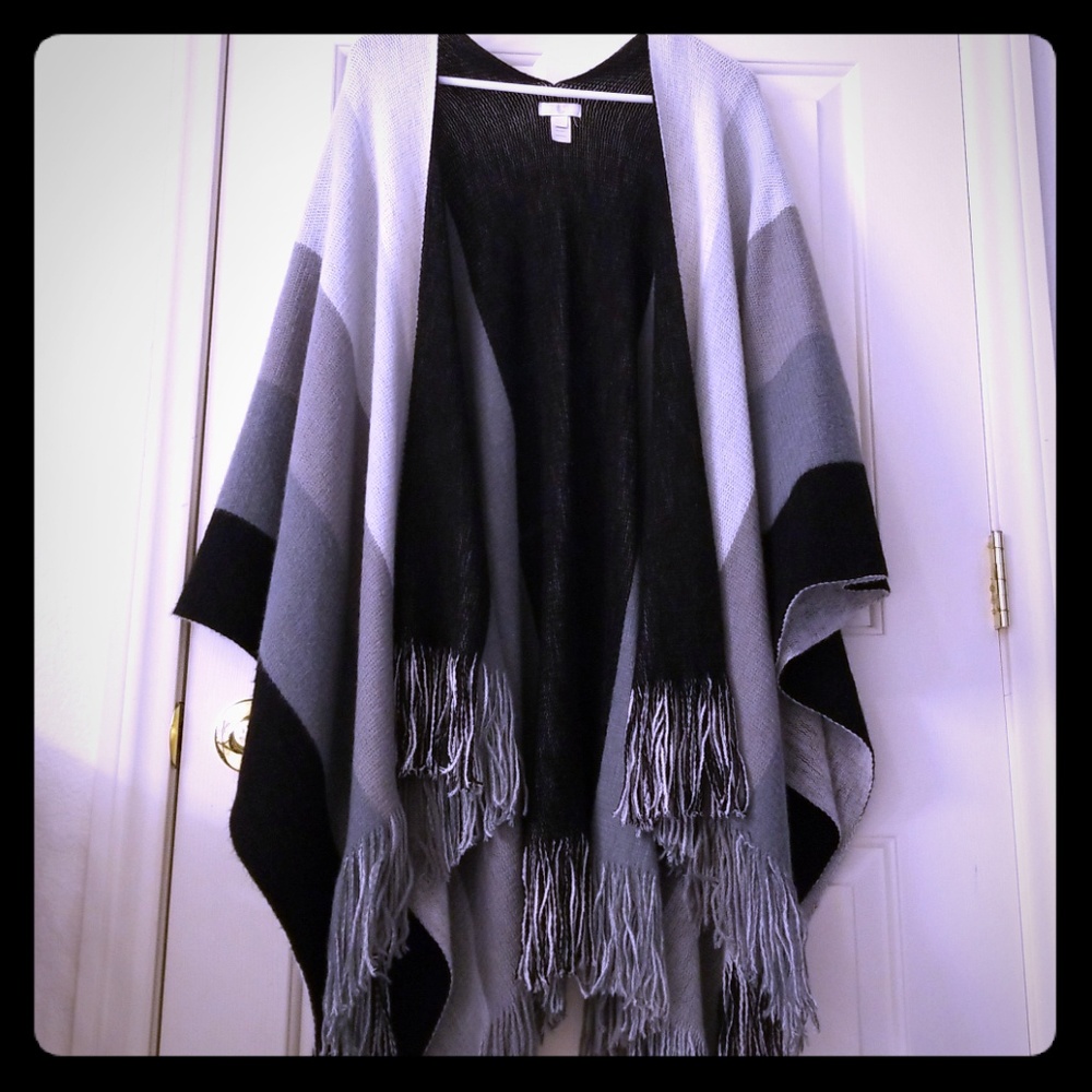 Sweater wrap- like new